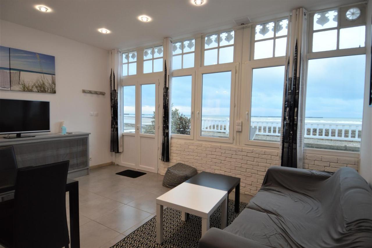 Appartement En Front De Mer Avec Terrasse Et Vue Mer Arromanches-les-Bains Exterior photo